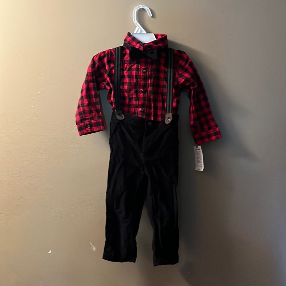 Toddlers 3 piece set shirt ,pant and tie size 18 months